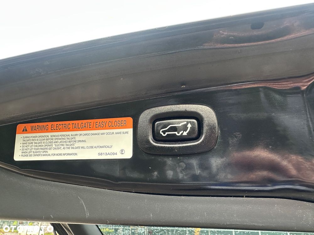 Mitsubishi Outlander 2.0 4WD Top - 14