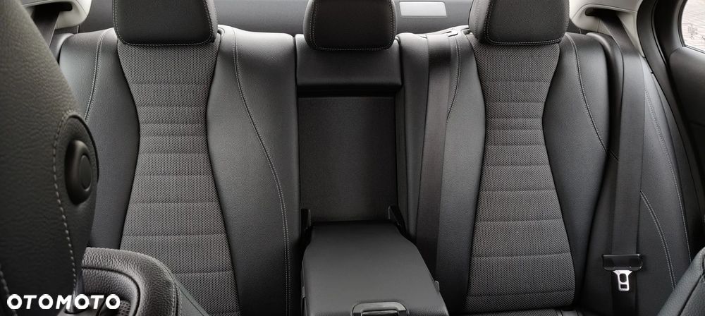 Mercedes-Benz Klasa E 220 d 9G-TRONIC Avantgarde - 33