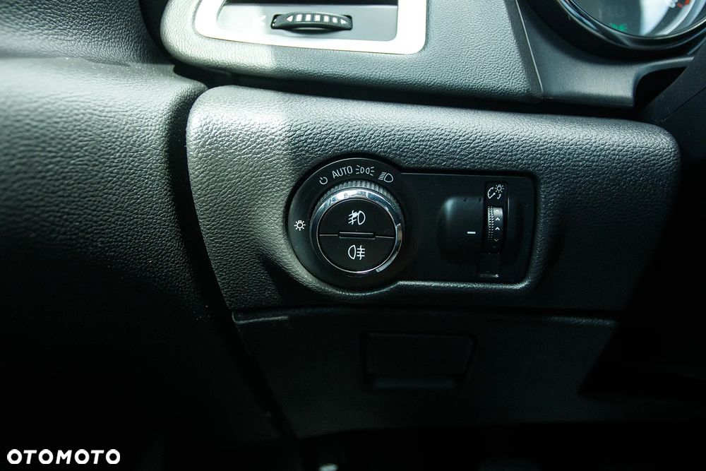 Opel Astra 1.4 Turbo ecoFLEX Start/Stop Innovation - 22
