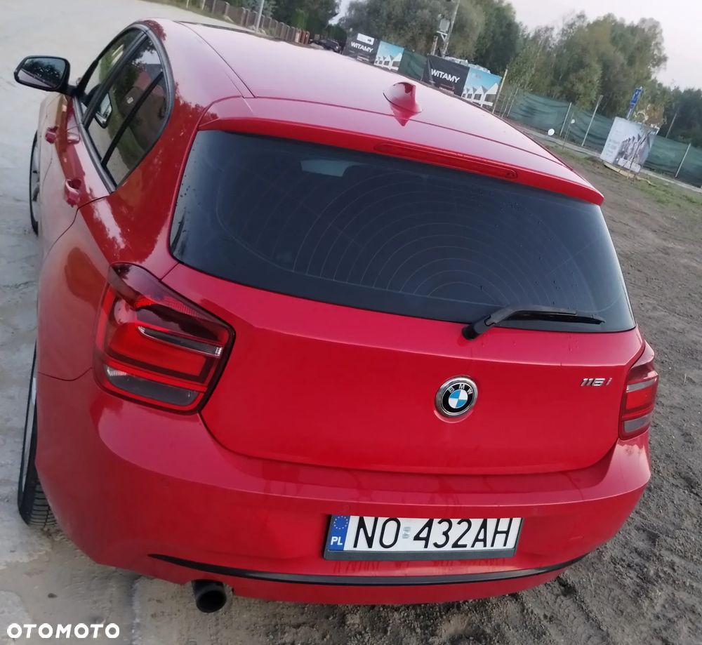 BMW Seria 1 116i Sport Line - 2