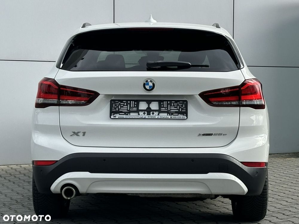 BMW X1 xDrive25e Advantage - 12