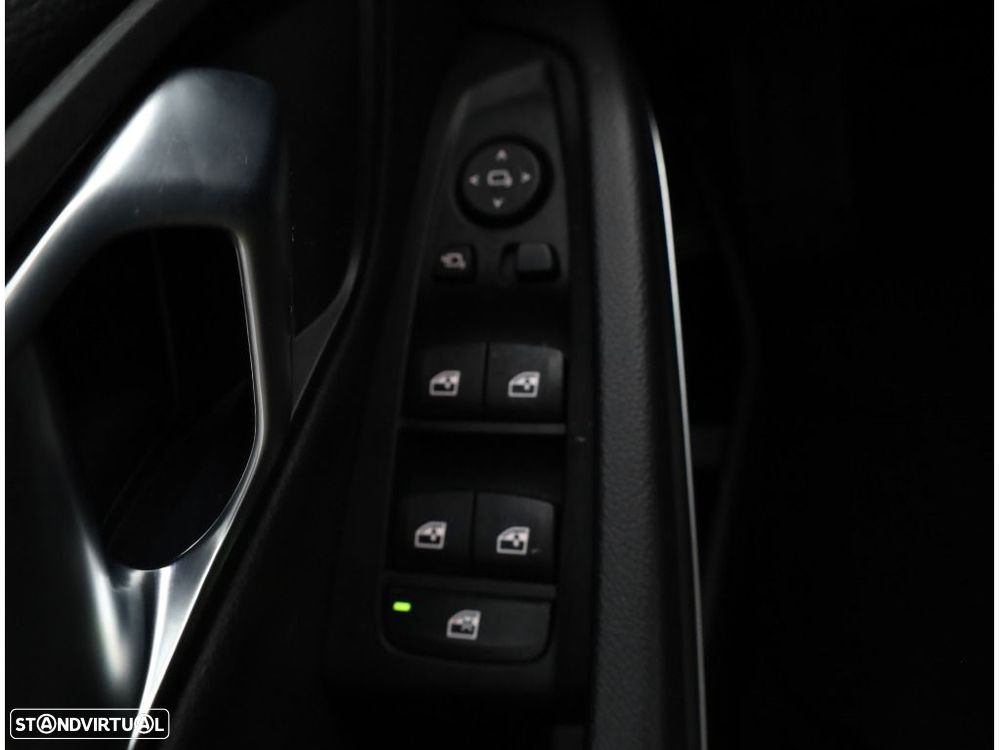 BMW 318 d Touring Line Sport Auto - 36