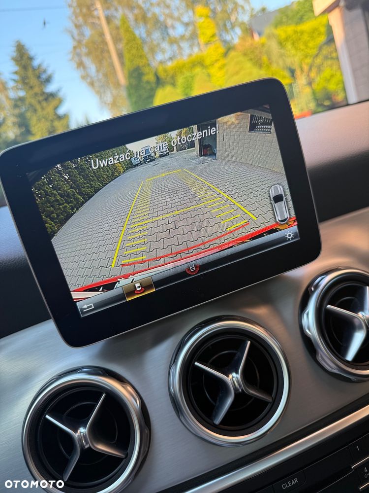 Mercedes-Benz GLA 220 4-Matic AMG Line - 18