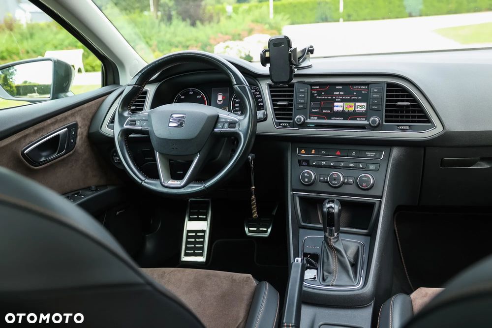 Seat Leon ST 2.0 TDI Start&Stop 4Drive DSG X-Perience - 25