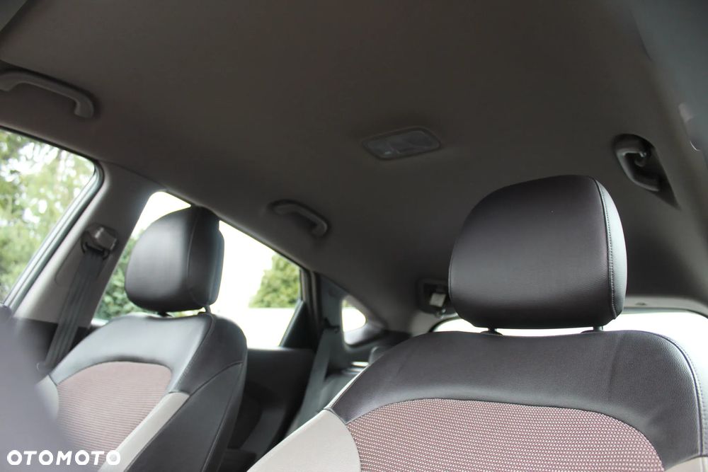 Hyundai ix35 2.0 CRDi Comfort 2WD - 10