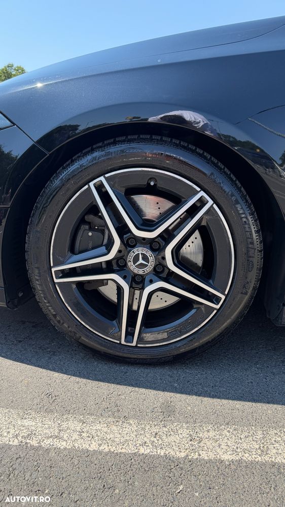 Mercedes-Benz A 250 7G-DCT AMG Line - 9