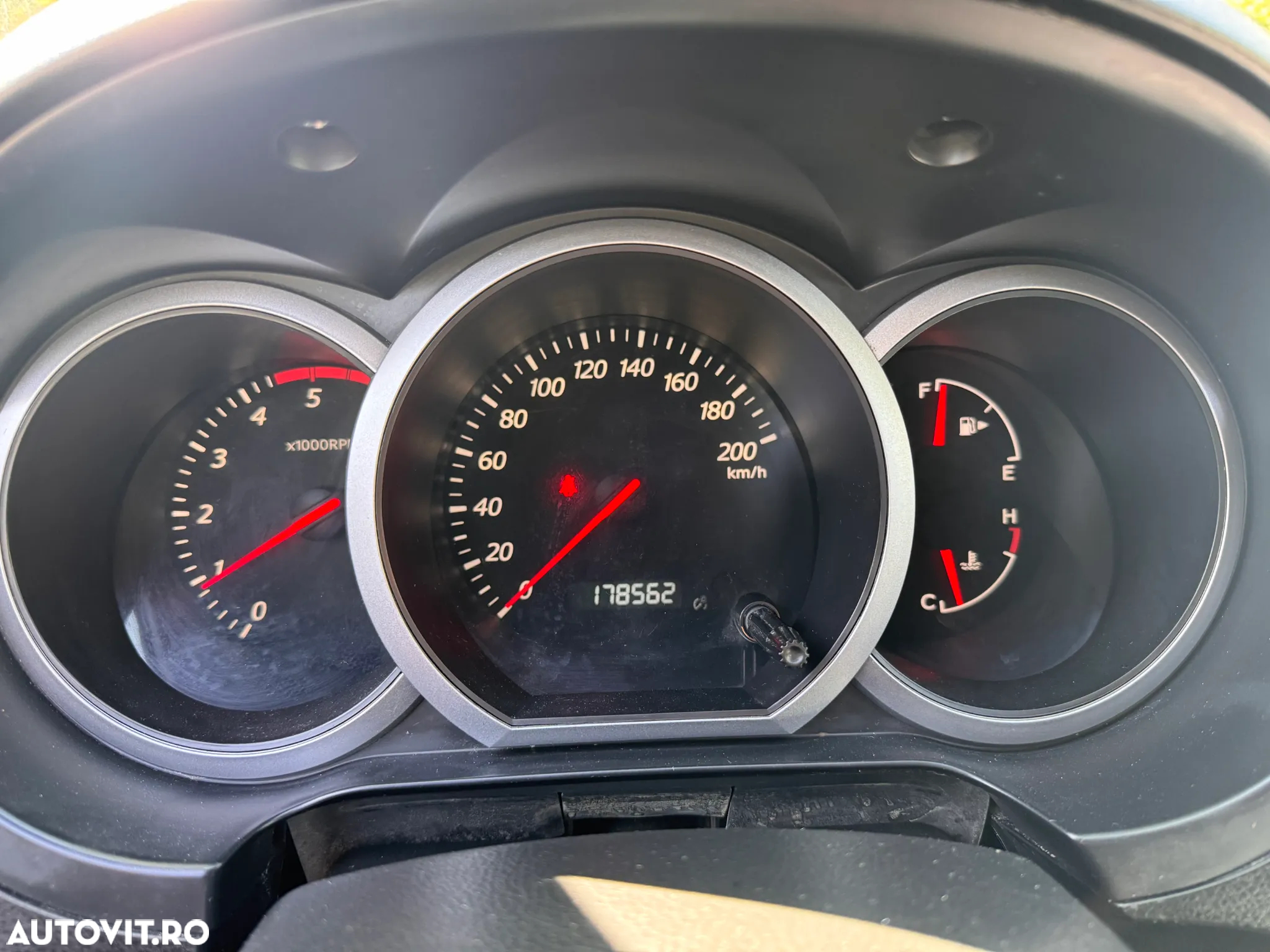 Suzuki Grand Vitara - 8