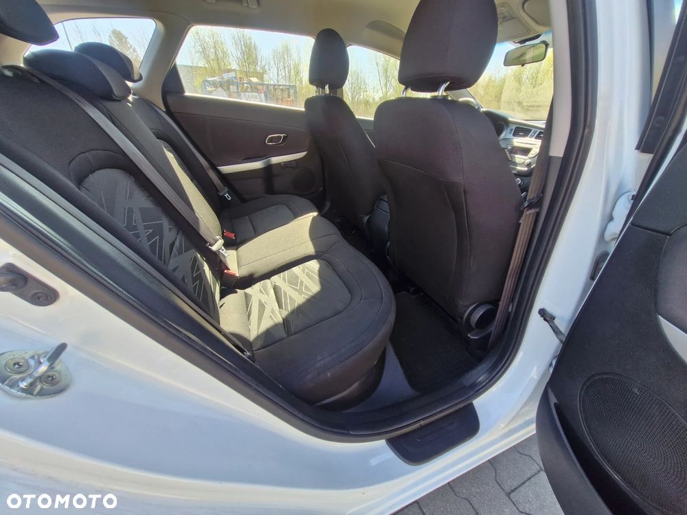 Kia Ceed 1.6 GDI M - 10