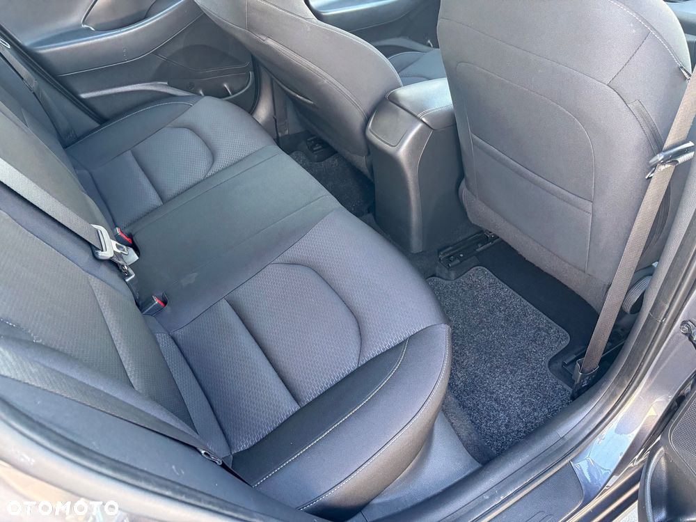 Hyundai i30 i30cw 1.6 CRDi Automatik Trend - 12