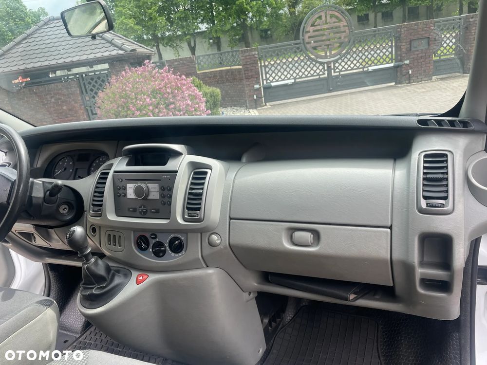 Opel Vivaro - 9