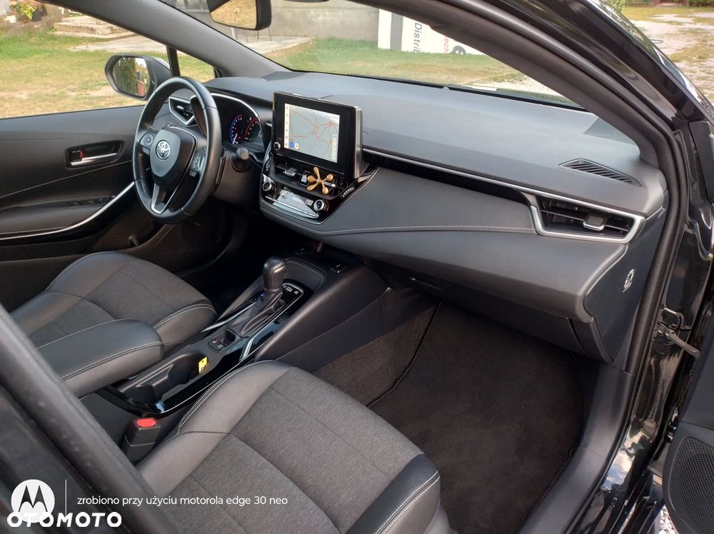 Toyota Corolla 2.0 Hybrid Style - 39