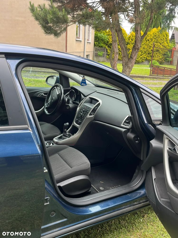 Opel Astra - 10