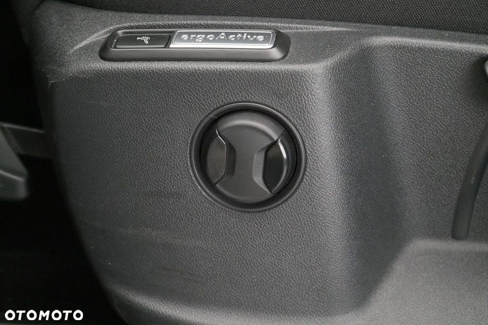 Volkswagen Tiguan 2.0 TDI SCR Elegance DSG - 38