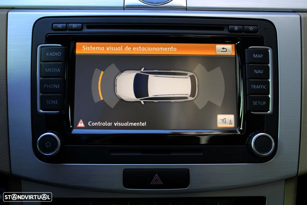 VW Passat Alltrack 2.0 TDI 4Motion DSG BlueMotion Tec - 43