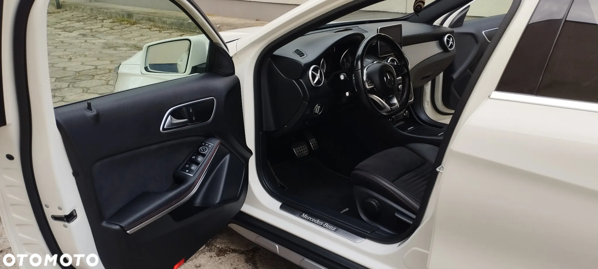 Mercedes-Benz GLA - 7