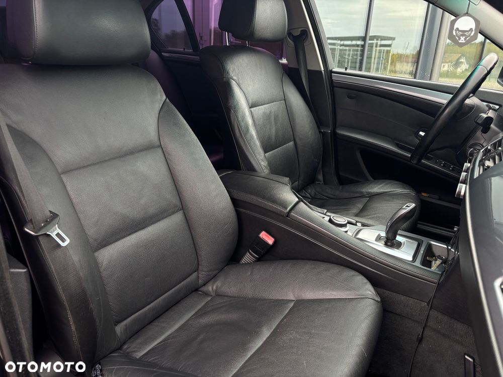 BMW Seria 5 520d Edition Sport - 17
