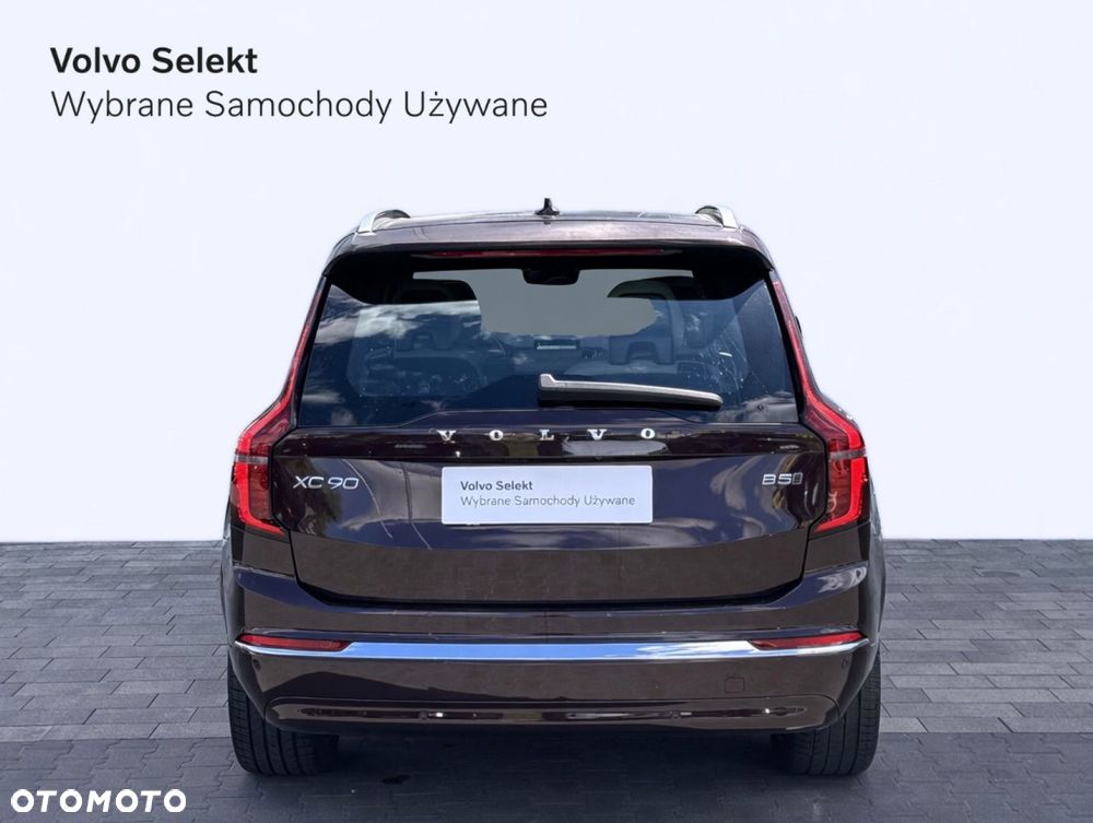 Volvo XC 90 - 8