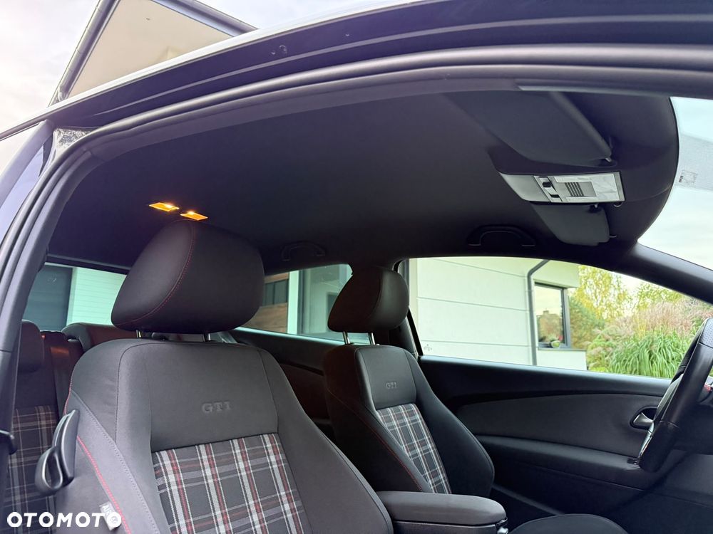 Volkswagen Polo 1.4 TSI GTI DSG - 8