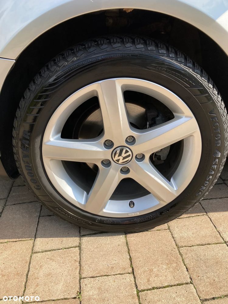 Volkswagen Passat 1.8T Highline Tiptr - 12