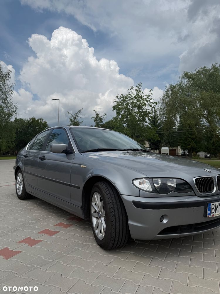 BMW Seria 3 318d - 4