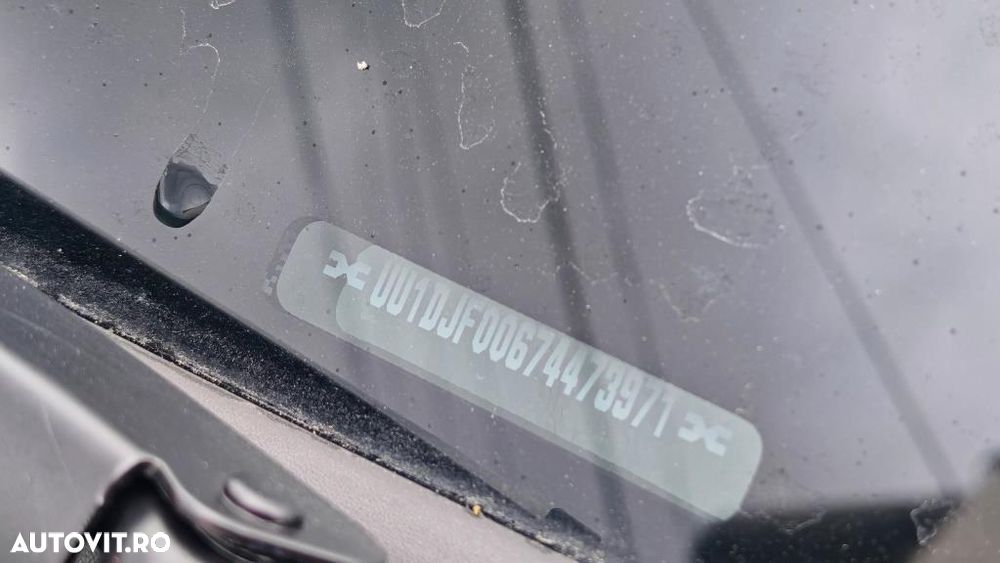 Dacia Logan TCe 90 MT6 Journey - 25