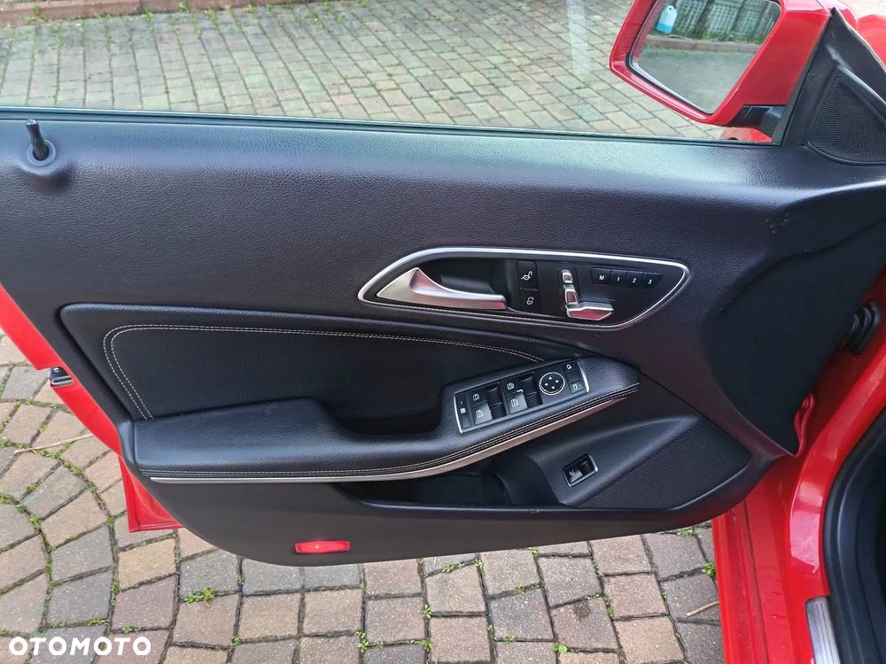 Mercedes-Benz CLA 250 7G-DCT Peak Edition - 16