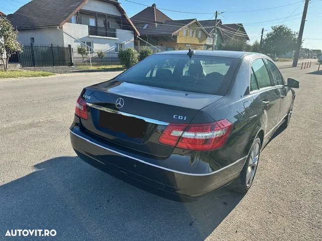 Mercedes-Benz E 220 Blue TEC BlueEFFICIENCY Edition - 5