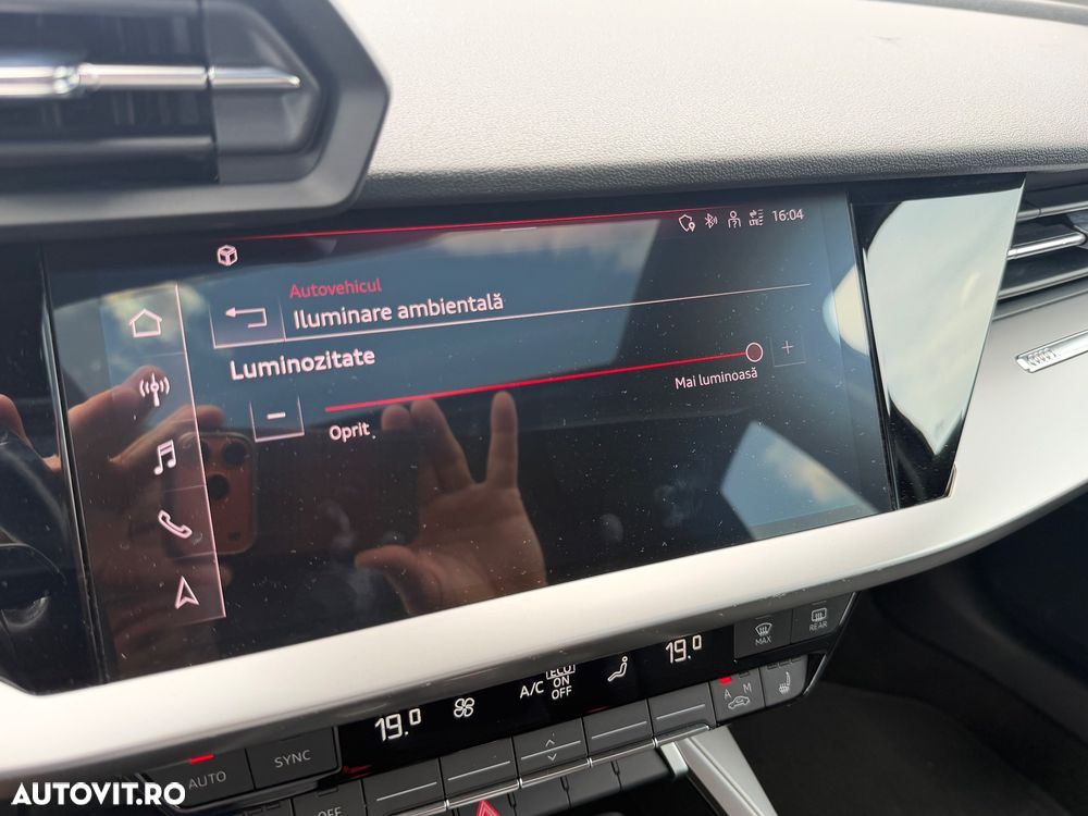 Audi A3 Limuzina 30 TFSI S tronic - 32