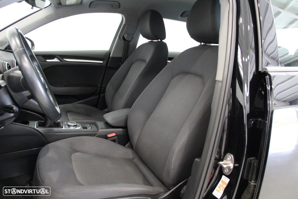Audi A3 Sportback 1.0 TFSI design - 7
