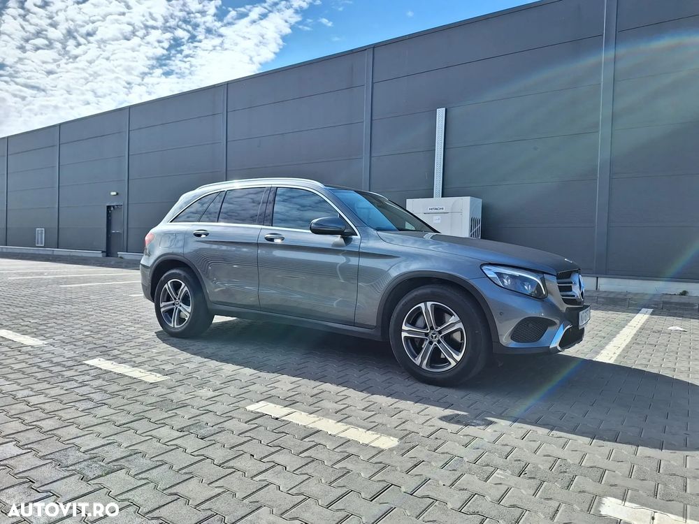 Mercedes-Benz GLC - 11