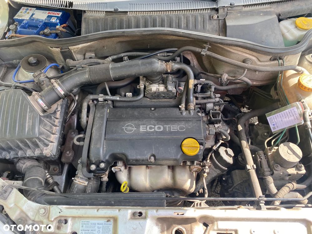 Opel Corsa 1.2 16V Enjoy Easytronic - 4