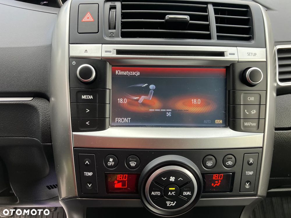 Toyota Verso 1.8 Sol - 27