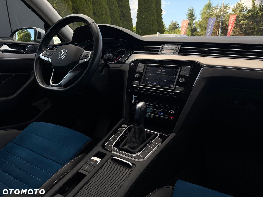 Volkswagen Passat - 17