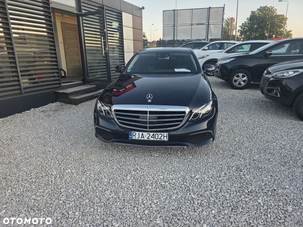 Mercedes-Benz Klasa E 200 9G-TRONIC - 1