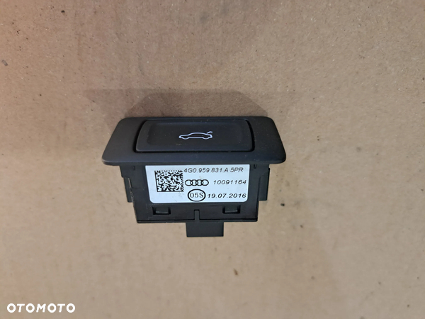 4G0959831A PRZEŁĄCZNIK TYLNEJ KLAPY AUDI A4 Q5 Q3