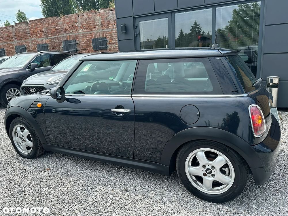 MINI ONE Standard - 9