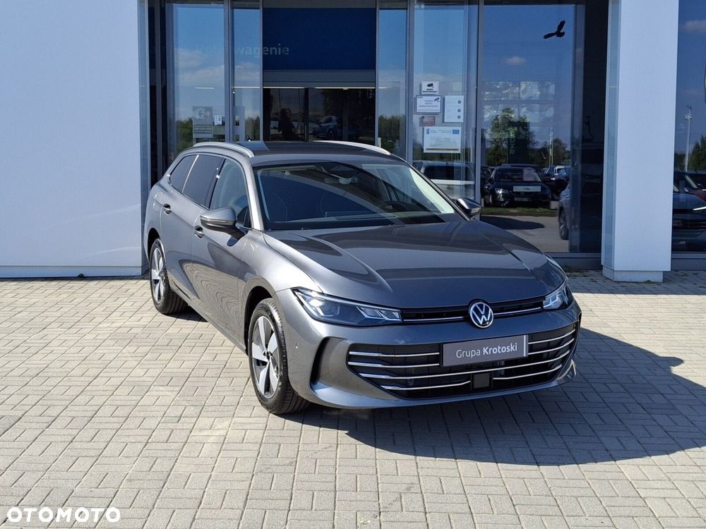 Volkswagen Passat - 4