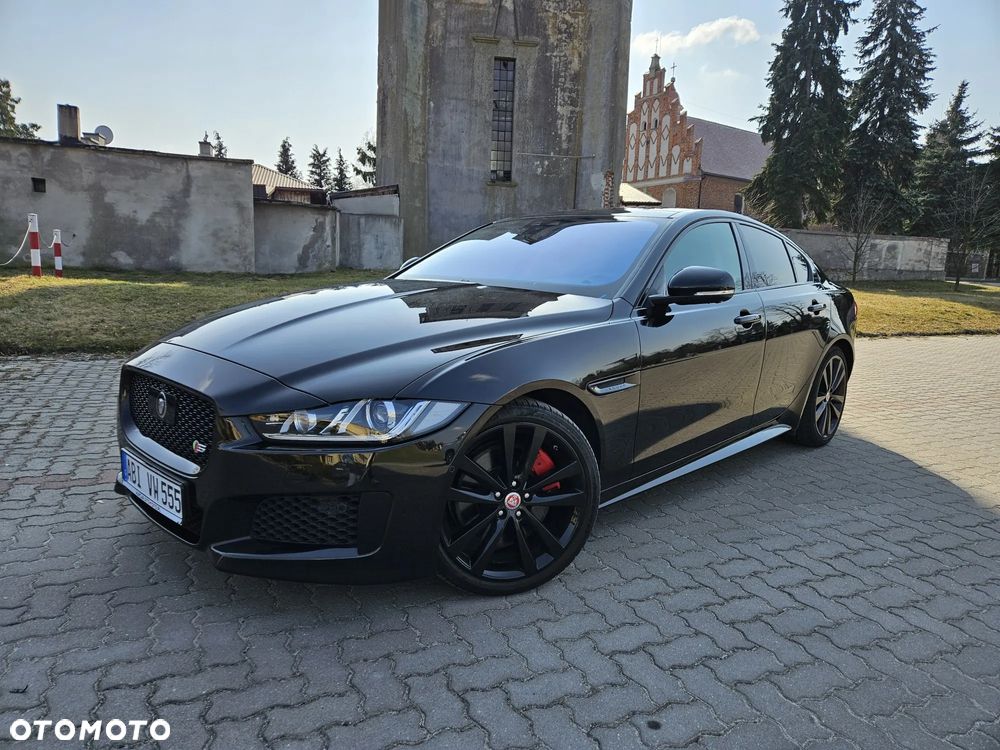 Jaguar XE S - 3