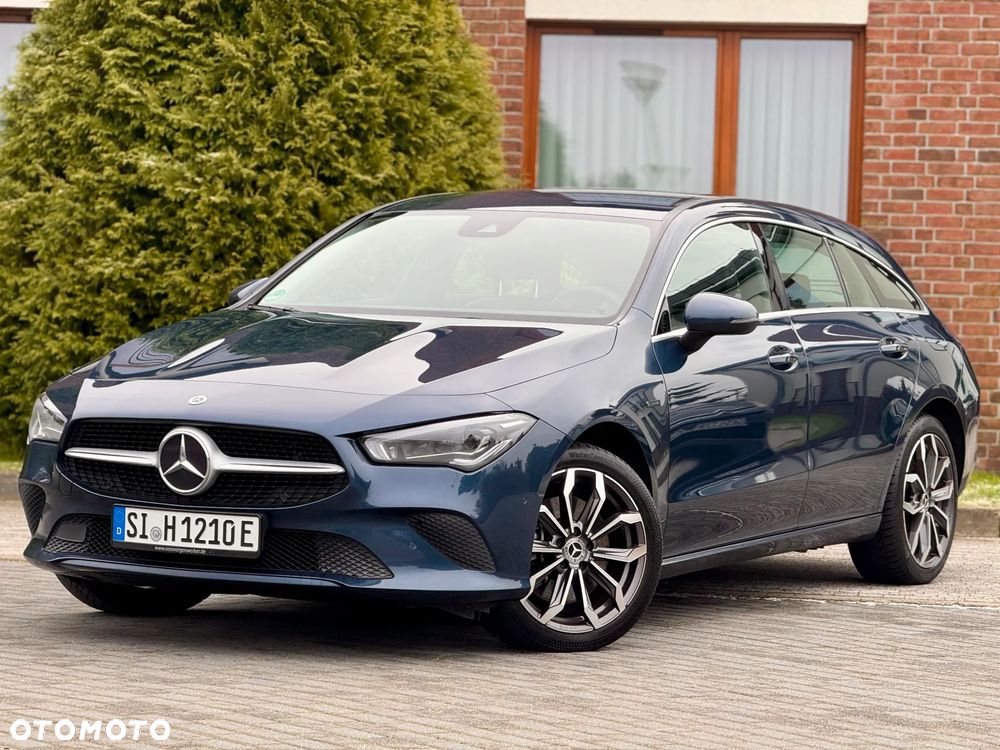 Mercedes-Benz CLA 250 e 8G-DCT Special Edition - 8