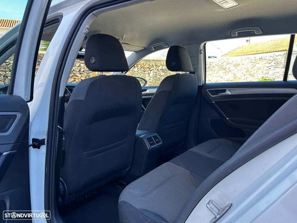 VW Golf Variant 1.6 TDi BlueMotion DSG Comfortline - 15