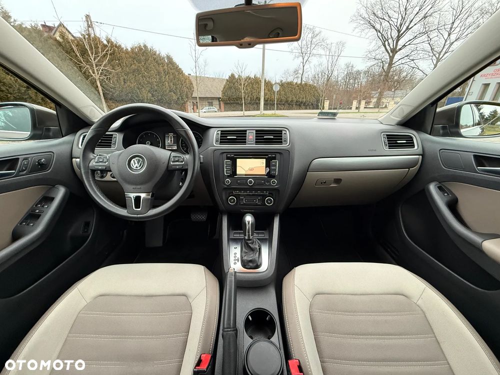 Volkswagen Jetta 1.4 TSI Highline Perfectline DSG - 18