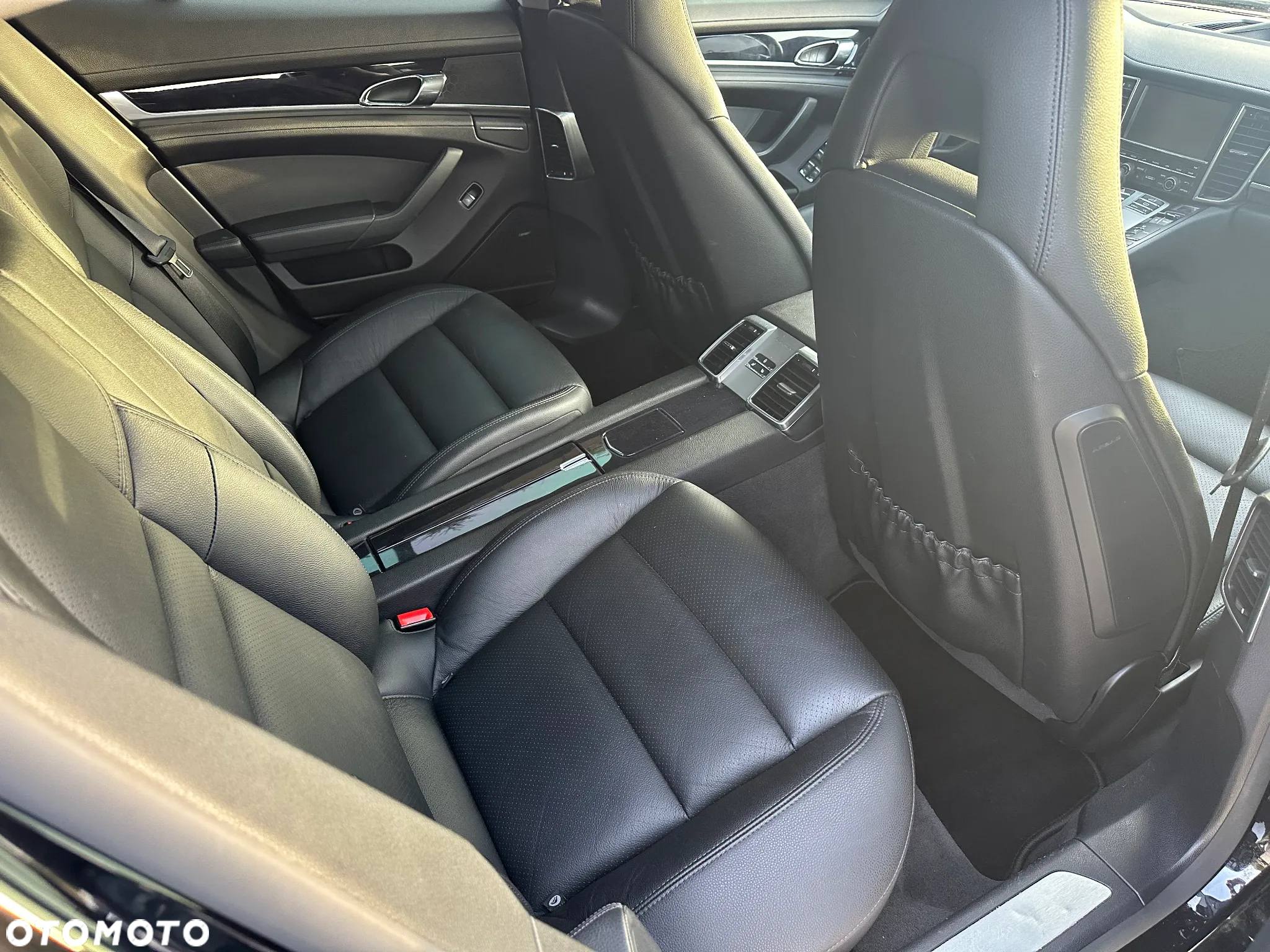 Porsche Panamera 4 PDK Edition - 35