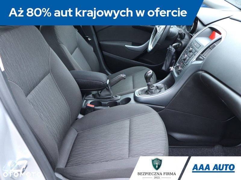 Opel Astra - 11