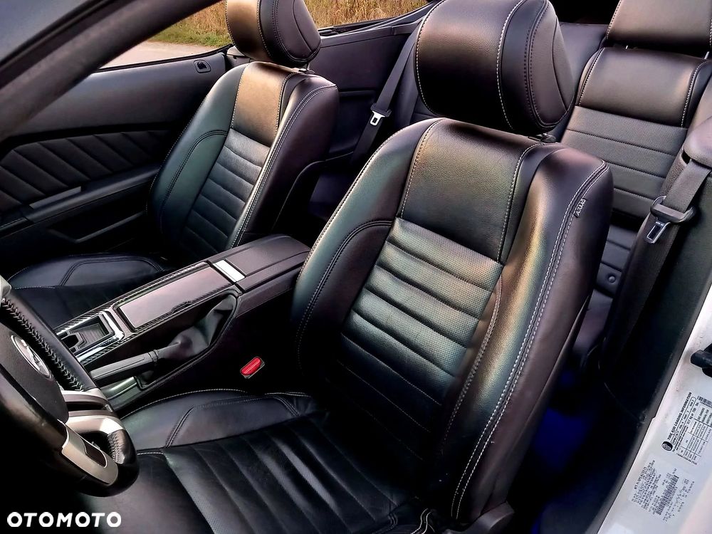Ford Mustang 3.7 V6 Premium - 39