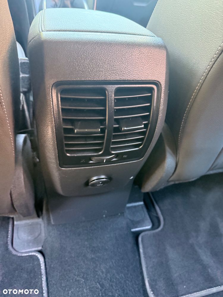 Ford Kuga 2.0 TDCi 4x4 Black & Silver - 29