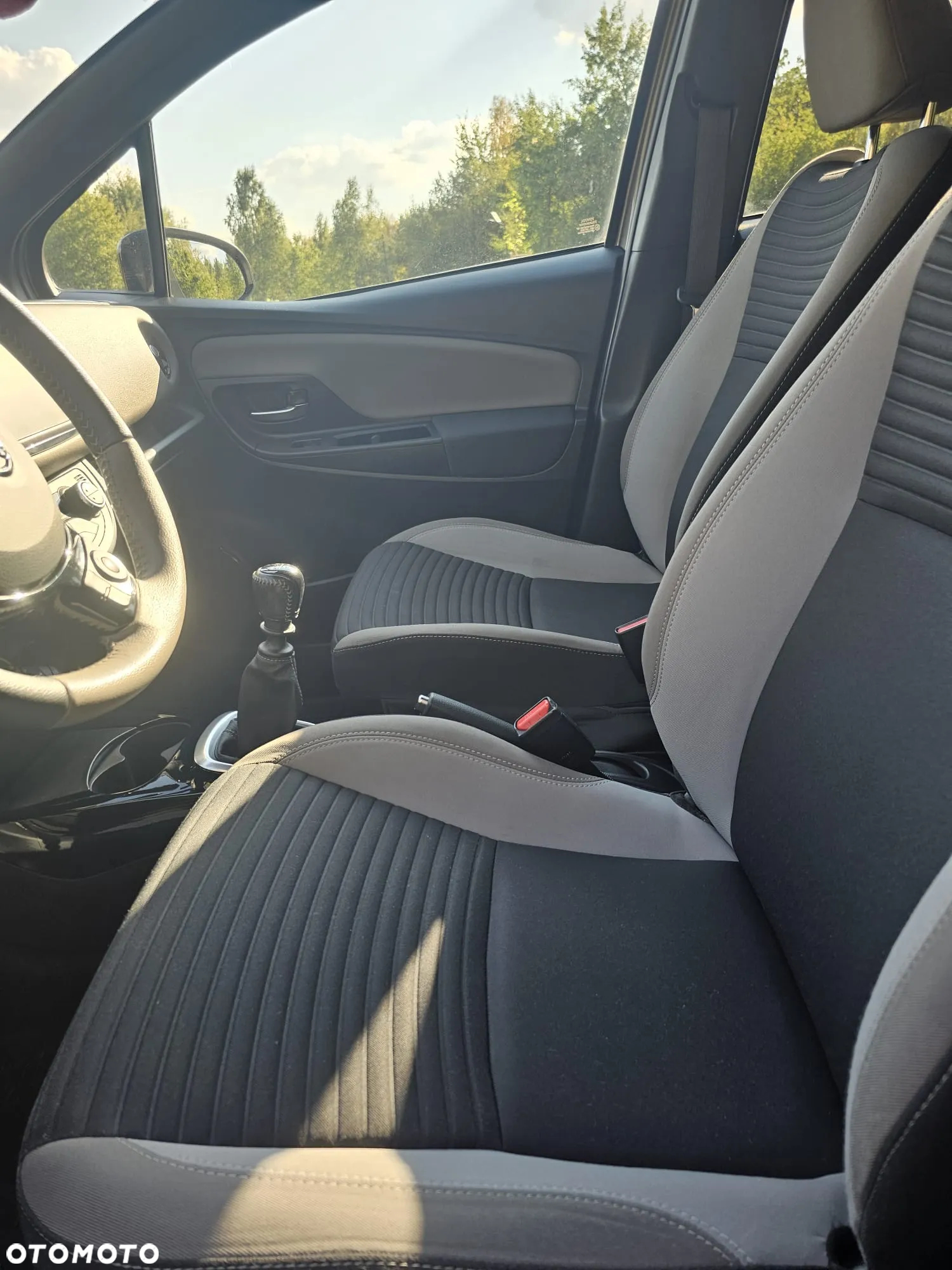 Toyota Yaris 1.5 Selection - 8