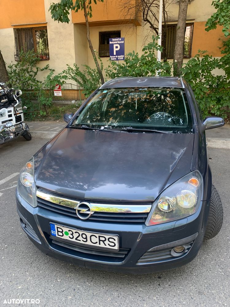 Opel Astra 1.7 CDTi Cosmo - 2