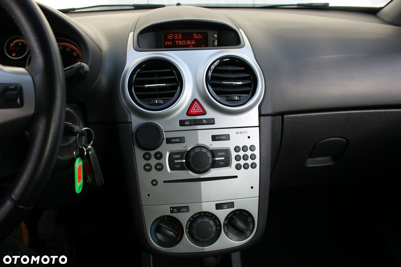 Opel Corsa 1.4 16V Color Edition - 10
