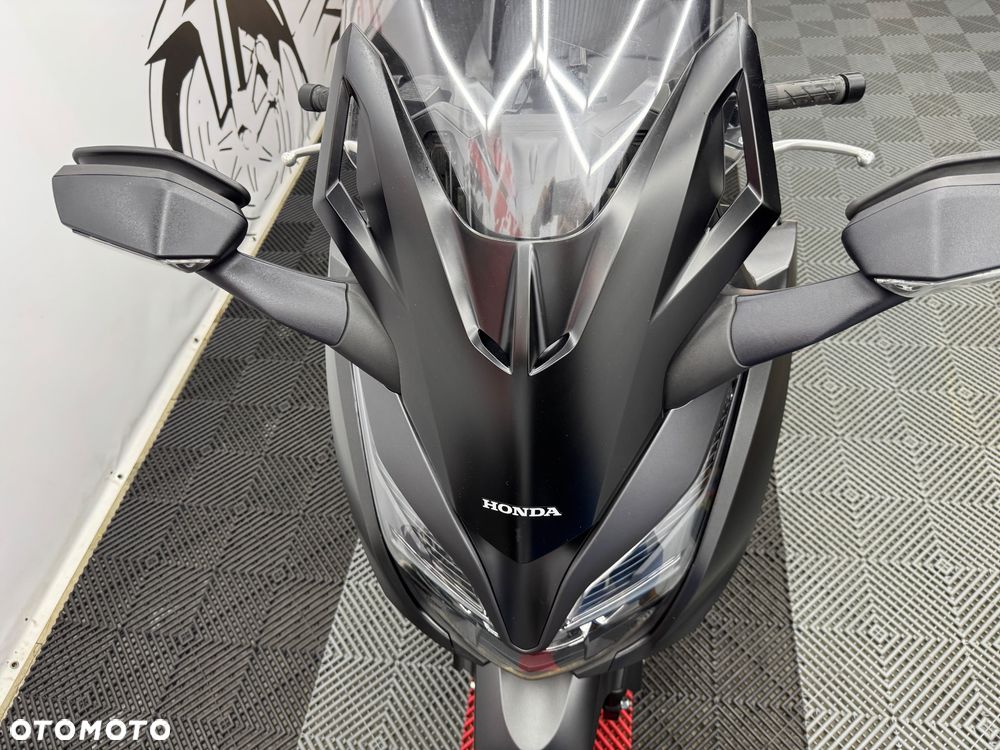 Honda NSS - 12