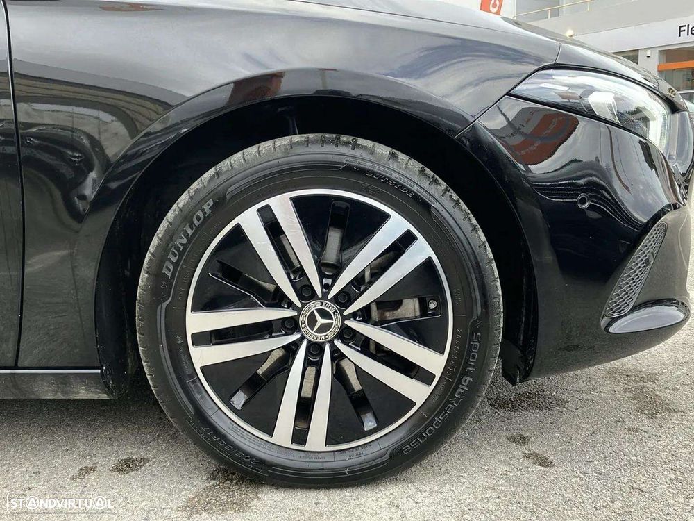 Mercedes-Benz A 250 Limousine - 18